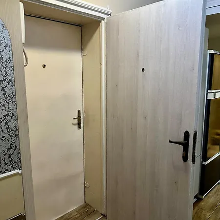 Flat * Varna